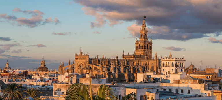 ¿Cuántos hombres pagan por escorts en Sevilla?