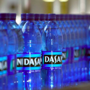 El histórico fracaso de Coca-Cola al intentar vender agua cancerígena