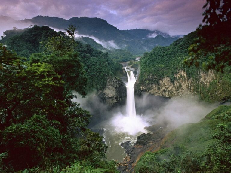 Ecuador reduce la zona de extracción de petróleo en el Amazonas