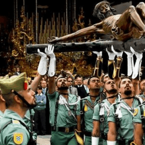 Militares de los tres ejércitos participan en la Semana Santa andaluza