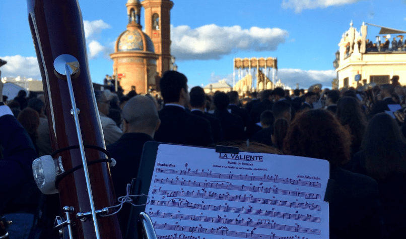 Miles de músicos participan en la Semana Santa de Sevilla