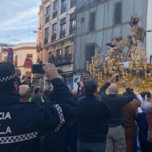 Sevilla cierra su Semana Santa con la procesión del Resucitado