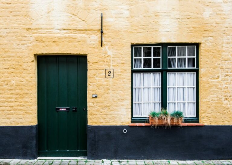 Conoce las mejores puertas y ventanas para decorar tu hogar