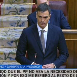 Sánchez a Rajoy: "Le deseo lo mejor en lo personal pero no puede seguir siendo presidente"