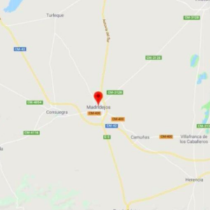 Un autobús que cubría la línea Madrid-Sevilla-Huelva choca con un camión
