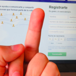 Facebook hizo públicas las publicaciones privadas de 14 millones de usuarios