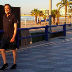 Rajoy llega 45 minutos tarde a su primer día de trabajo en Santa Pola