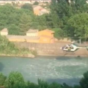 Buscan a un joven desaparecido al caer con su coche a un río en Graus (Huesca)