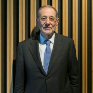 Impiden a Javier Solana viajar a Washington por peligroso