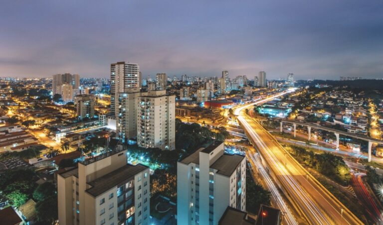 Construcción de stands en Sao Paulo