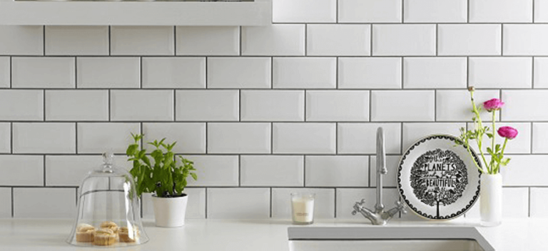 Azulejos tipo metro: la tendencia que marca la pauta en decoración