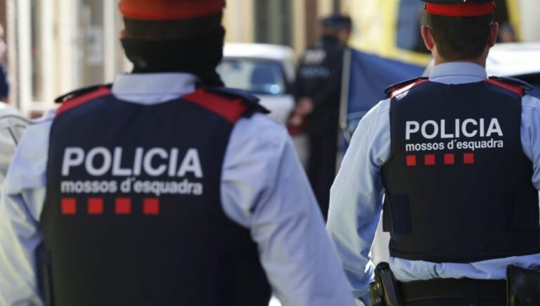 Ataque terrorista en una comisaría de policía de Cornellá de Llobregat