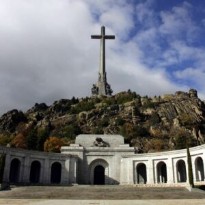 La exhumación de Franco es imparable incluso si el TC apoya a las derechas del PP y C's