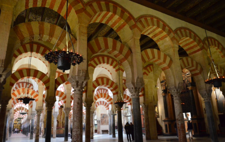 Expertos concluyen que la Mezquita de Córdoba nunca perteneció a la Iglesia