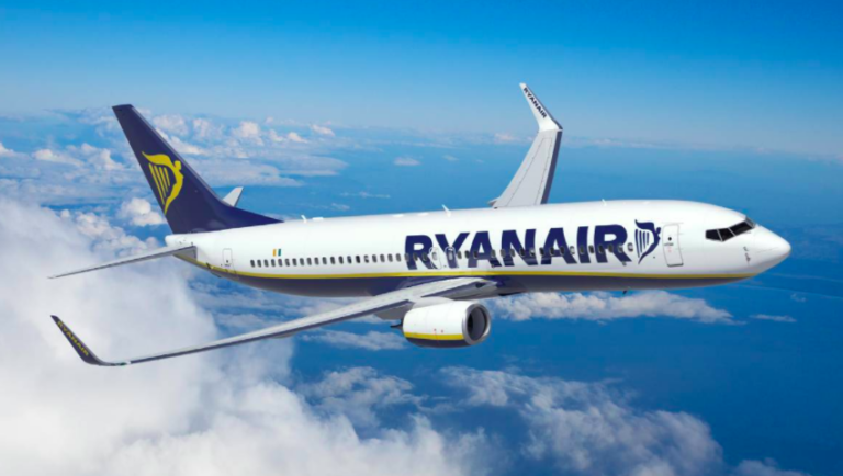 Dos aviones de Ryanair, a punto de colisionar en pleno vuelo cerca de Pamplona