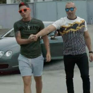 Un capo del narcotráfico se muestra en un videoclip del cantante 'Clase-A'
