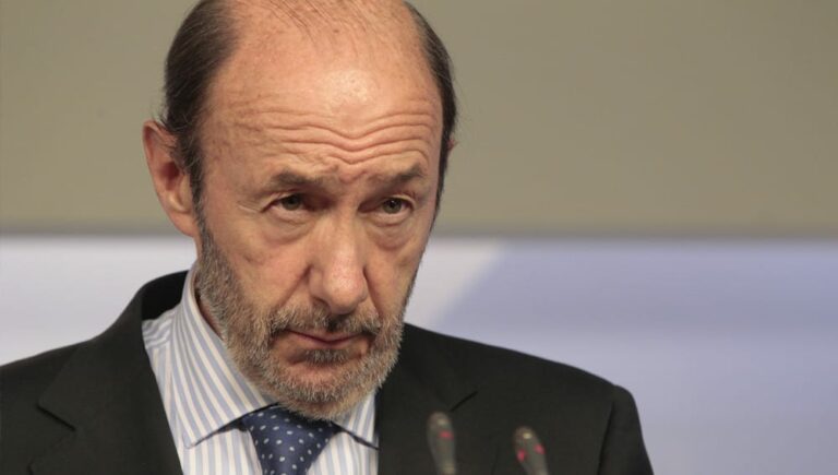 Cospedal ordenó a Villarejo investigar al hermano de Rubalcaba y su "vida disoluta"