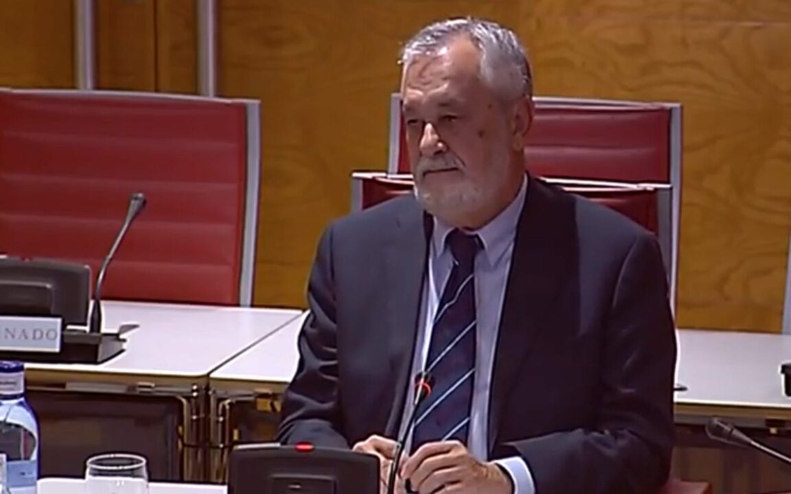 Griñán escucha como su gobierno "amenazaba" a trabajadores para que pidieran el voto para el PSOE-A