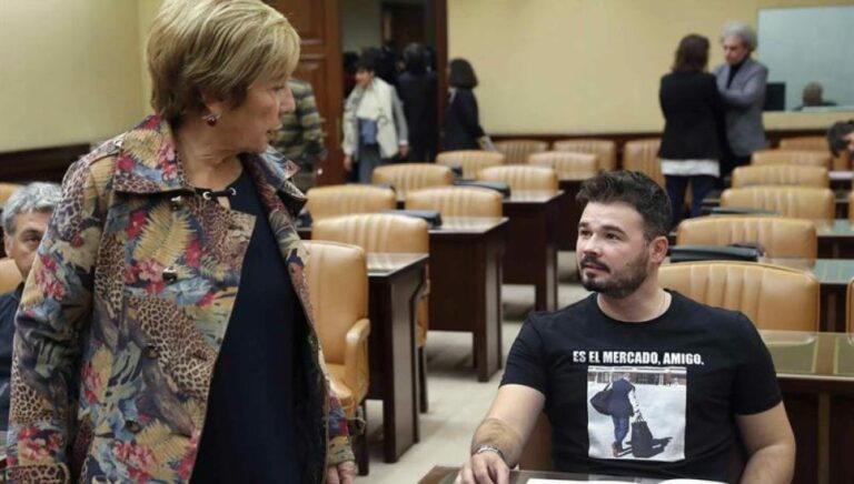 Celia Villalobos la lía parda de nuevo en el Congreso insultando a Gabriel Rufián