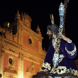 Artículos religiosos: ¿empresas al servicio de la Iglesia y la fe?