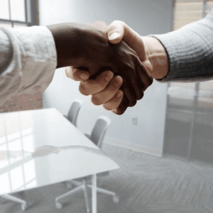¿Entrevista en inglés? Te enseñamos cómo debes prepararla