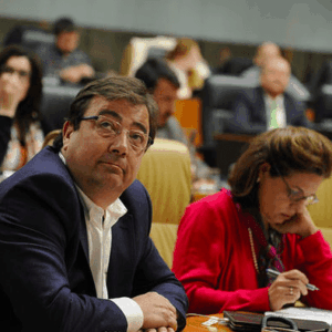 El Gobierno de Extremadura pagó más de 800 mil euros a una empresa del hijastro de la vicepresidenta