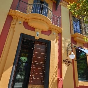 Una buena hamburguesa BIEN servida en un Palacio de Sevilla (Hard Rock Sevilla)