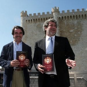 Miguel Ángel Rodríguez se llevó 600.000 euros de las 'mamandurrias' de Aguirre para una tele fantasmal