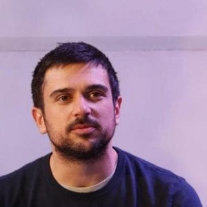 Ramón Espinar dimite de la dirección de Podemos Madrid y deja su escaño