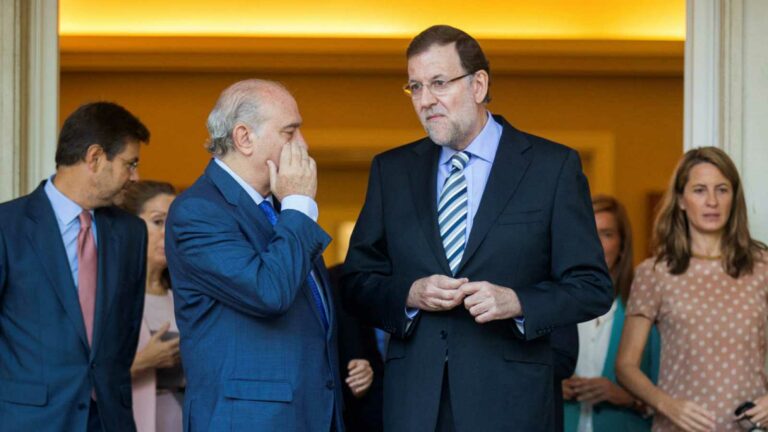 Los delitos de la Operación Kitchen ya afectan presuntamente a Fernández Díaz y podrían llegar hasta Rajoy