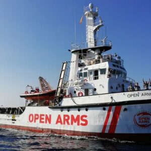 El Gobierno retiene al buque Open Arms en el puerto de Barcelona