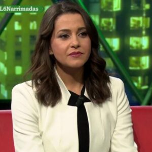 Arrimadas no contesta y habla de Cataluña a preguntas reiteradas sobre un pacto con la ultraderecha a nivel nacional