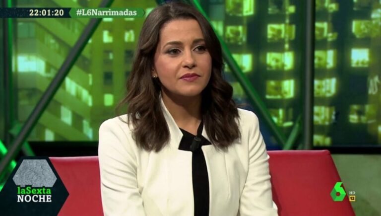 Arrimadas no contesta y habla de Cataluña a preguntas reiteradas sobre un pacto con la ultraderecha a nivel nacional