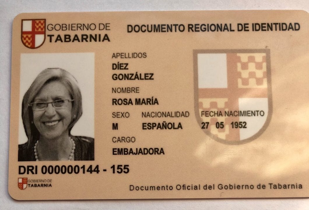 Carné de embajadora de Tabarnia de Rosa Díez