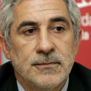 Llamazares se despide por carta de 38 años de militancia en IU denunciando una "caza de brujas"