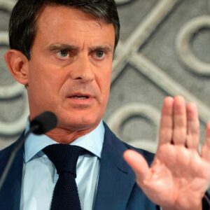 Manuel Valls se descuelga de la manifestación de Barcelona de C's, VOX y el PP