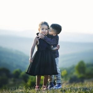 Todo lo que deseamos es que un niño sonría