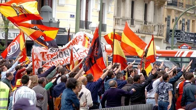 Falangistas y neonazis acompañarán a Albert Rivera, Pablo Casado y Santiago Abascal el domingo