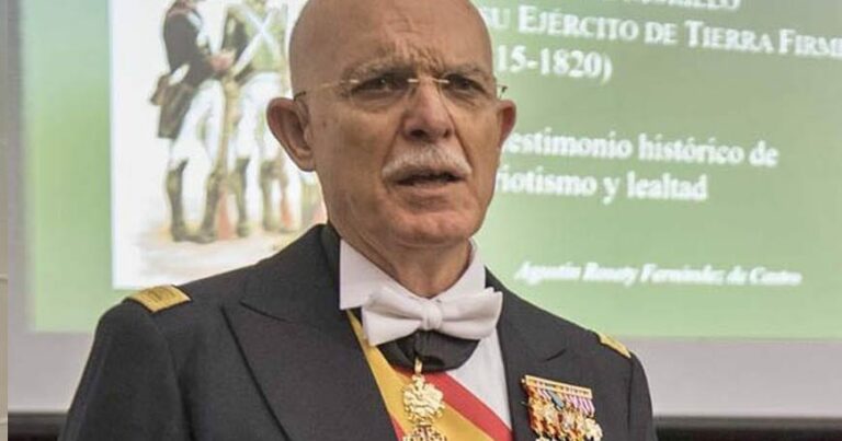 El candidato militar de VOX por Cádiz apoyó a Franco y su Golpe de Estado firmando un manifiesto