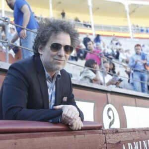 Andres Calamaro insinúa su apoyo a los "patriotas y reaccionarios" de VOX