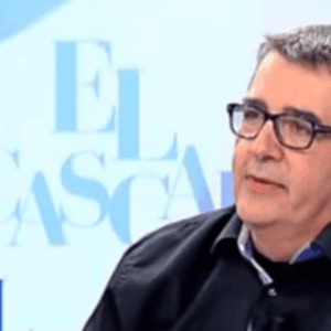 El derrape del "Periodista" Max Pradera: "pudiéndose haber quemado La Almudena, va y se quema Notre Dame"