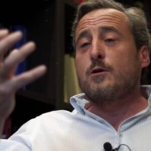 El principal asesor de Santiago Abascal atacó junto a otro ultra a Pablo Iglesias