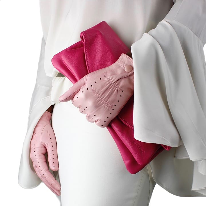 Guantes para la mujer, un complemento de moda elegante y funcional