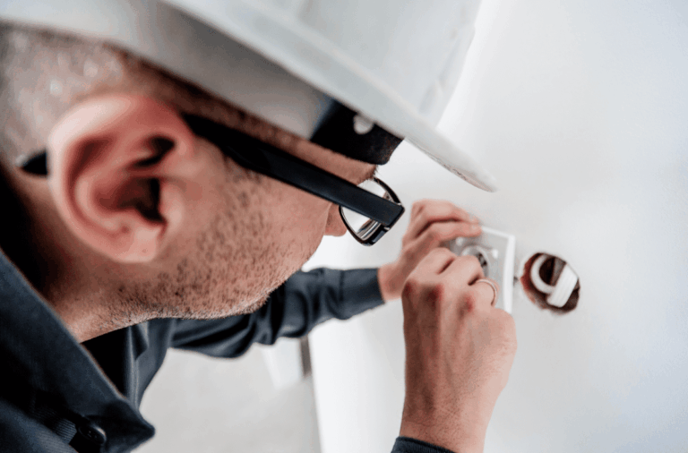 Cómo elegir al mejor proveedor de material eléctrico para electricistas