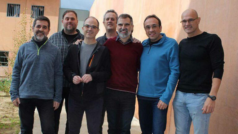 La mayoría absoluta pasaría a 174 escaños si los diputados independentistas encarcelados son suspendidos por el Supremo