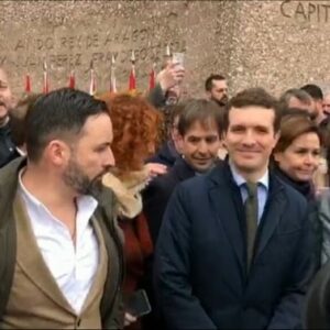 Exdirigentes de VOX denuncian que es "un centro de manipulación y de colocación de familiares y amigos" y piden a los "buenos españoles" que voten al PP