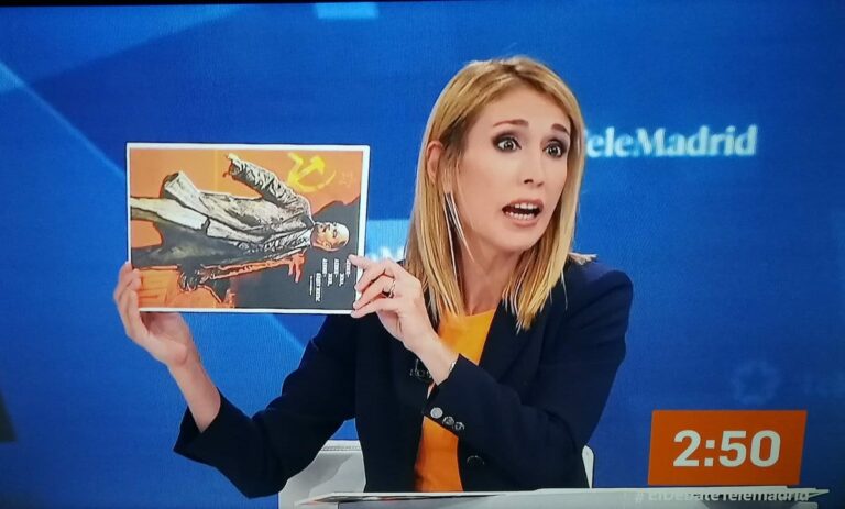 La sustituta de Villacís en el debate la lía parda en Twitter con su póster de Lenin