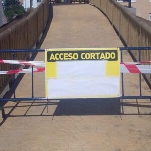 El Ayuntamiento de Estepona cierra el polémico tobogán que estaba causando heridas a sus usuarios