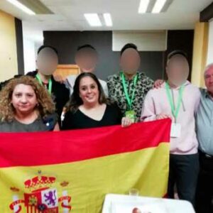 VOX Alcantarilla roba la luz y pone en riesgo a los vecinos de su sede