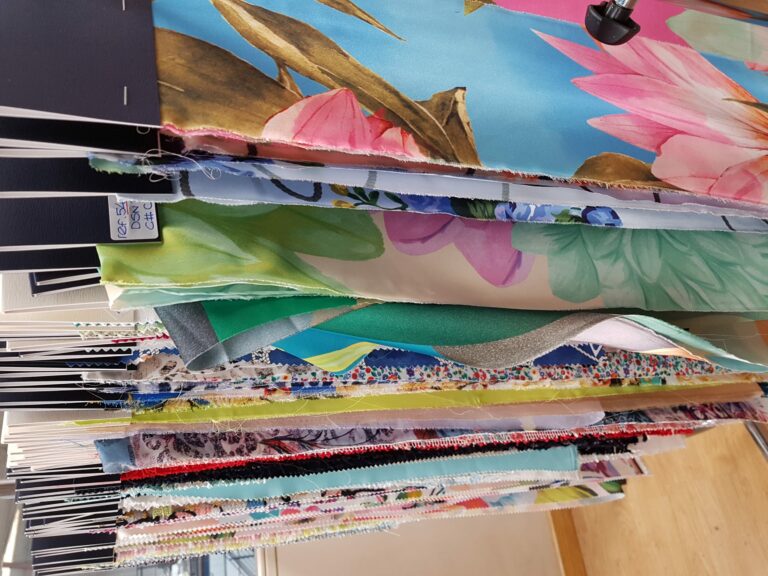 Confección textil en casa: la moda de tejerse la ropa en 2019
